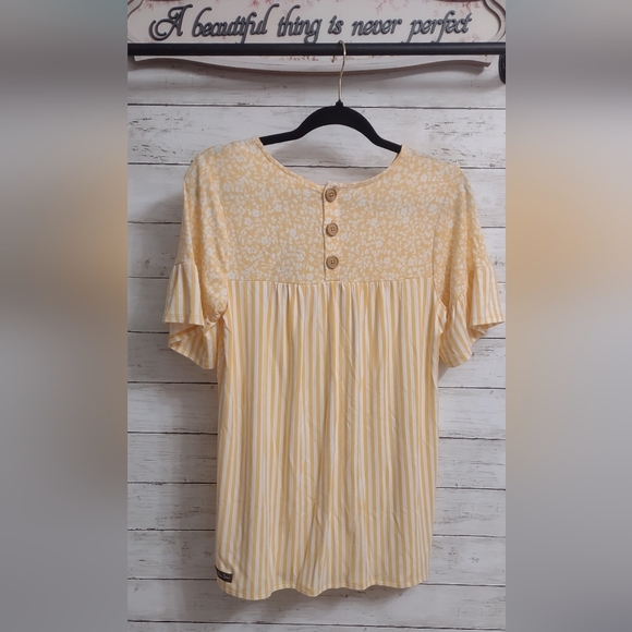 Matilda Jane Tops - Womens Matilda Jane size Small Dream Chasers Golden Sunshine Top